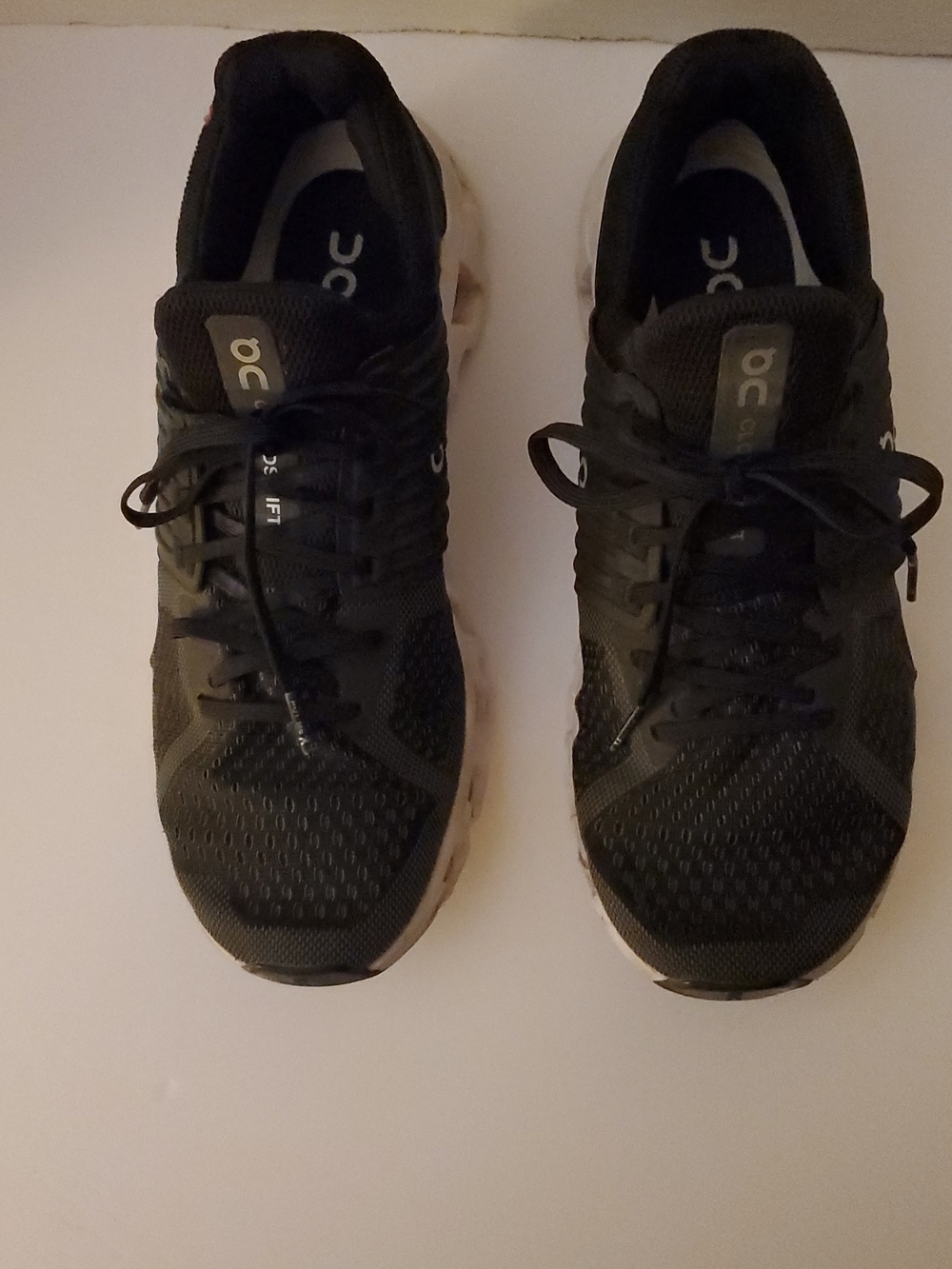 On Cloud Cloudswift Men’s Black Rock Low Top Running Shoes Size 10
